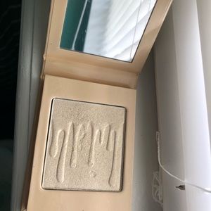 French vanilla kylighter (highlighter)